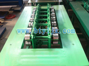 內(nèi)外包邊一體機