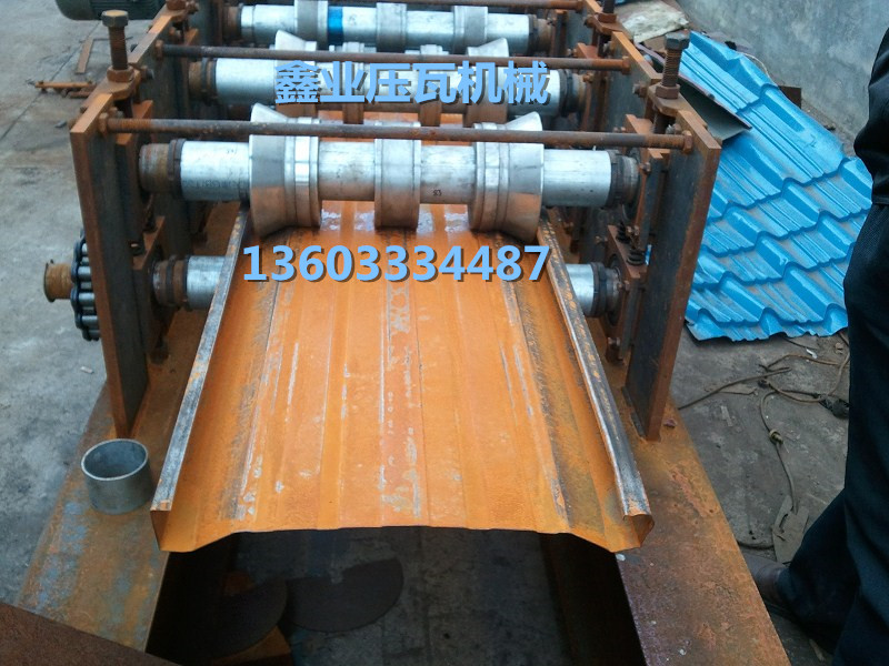 480型環(huán)保陽(yáng)極板壓型設(shè)備