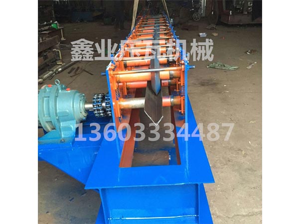 V型邊角龍骨機(jī)