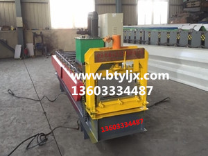 495聲屏障底板機(jī)